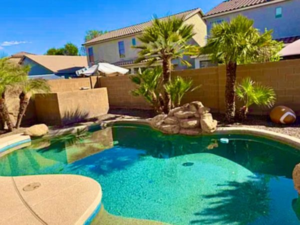 Entire home in Tolleson, Arizona | Royalty in Black &White with pool 11 beds